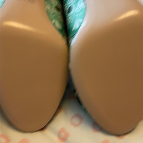 RED Valentino Green patterned heels. NWOT - Picture 6 of 11